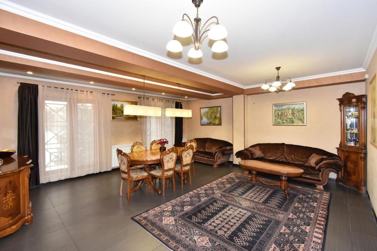 Dos Guest House Yerevan Exterior photo
